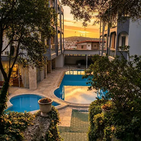 Hotel Calis